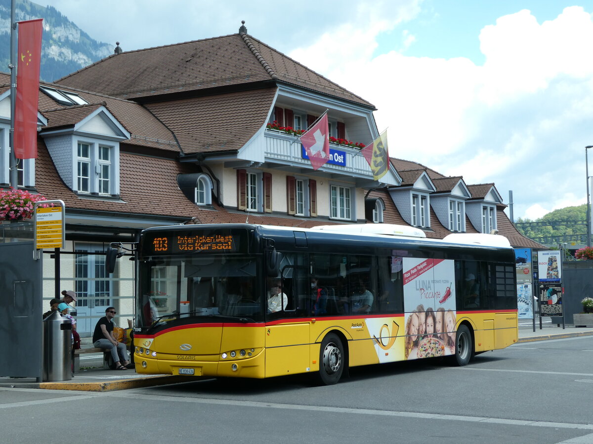 (238'603) - PostAuto Bern - BE 836'434 - Solaris (ex Nr. 581) am 30. Juli 2022 beim Bahnhof Interlaken Ost