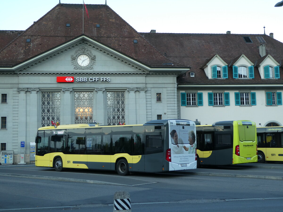 (238'637) - STI Thun - Nr. 409/BE 866'409 - Mercedes am 31. Juli 2022 beim Bahnhof Thun
