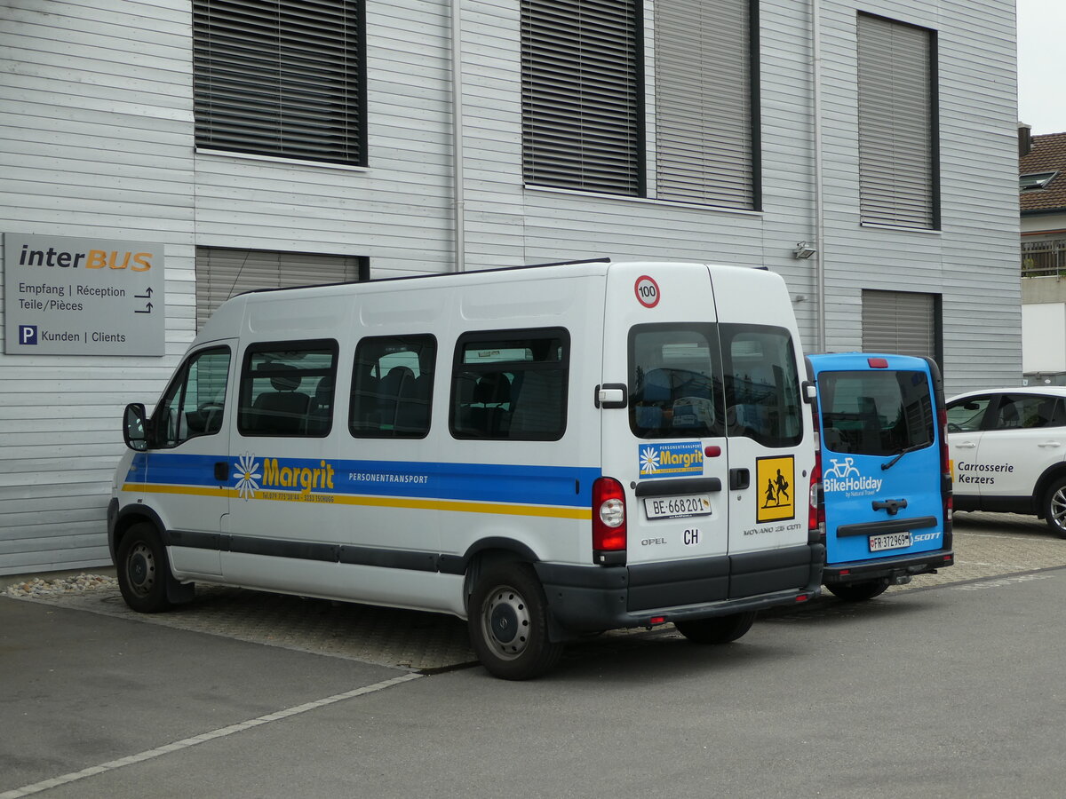 (238'880) - Margrit, Tschugg - BE 668'201 - Opel am 7. August 2022 in Kerzers, Interbus 