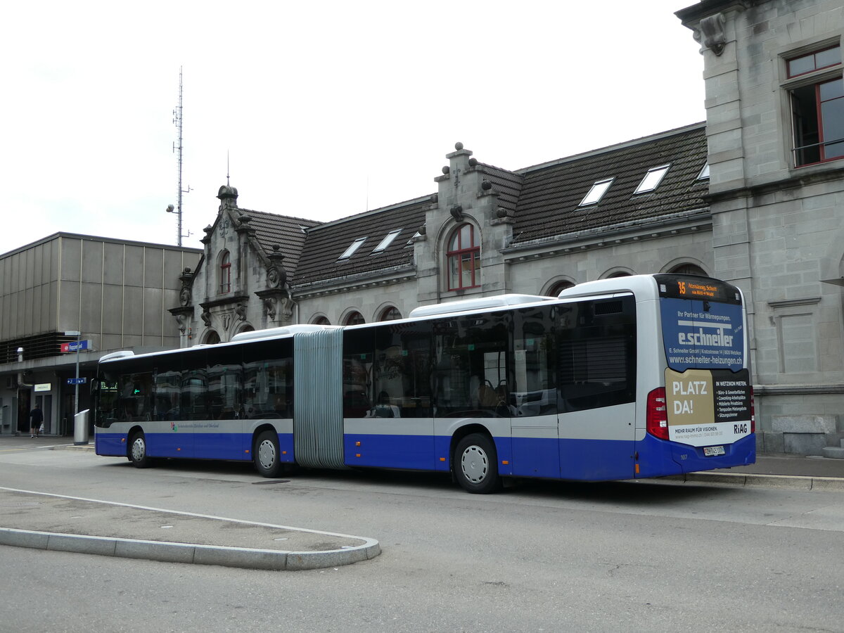 (239'108) - VZO Grningen - Nr. 107/ZH 745'107 - Mercedes am 20. August 2022 beim Bahnhof Rapperswil