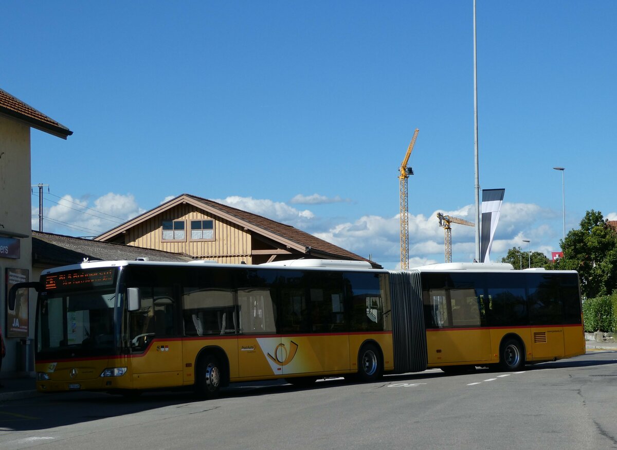 (240'045) - PostAuto Bern - Nr. 5272/BE 560'405 - Mercedes (ex Nr. 636) am 11. September 2022 beim Bahnhof Kerzers