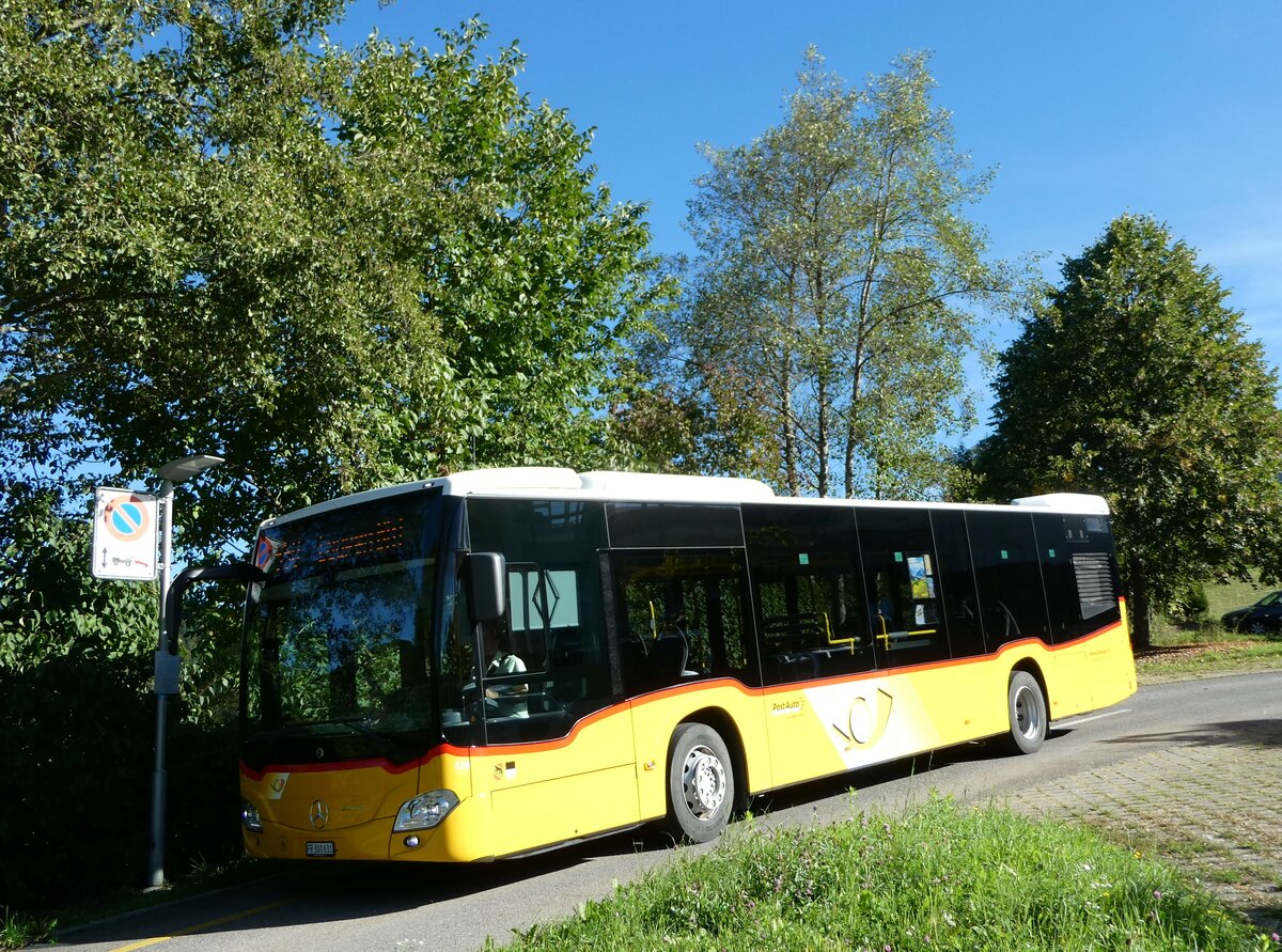 (240'055) - Wieland, Murten - Nr. 125/FR 300'631 - Mercedes am 11. September 2022 beim Bahnhof Gmmenen