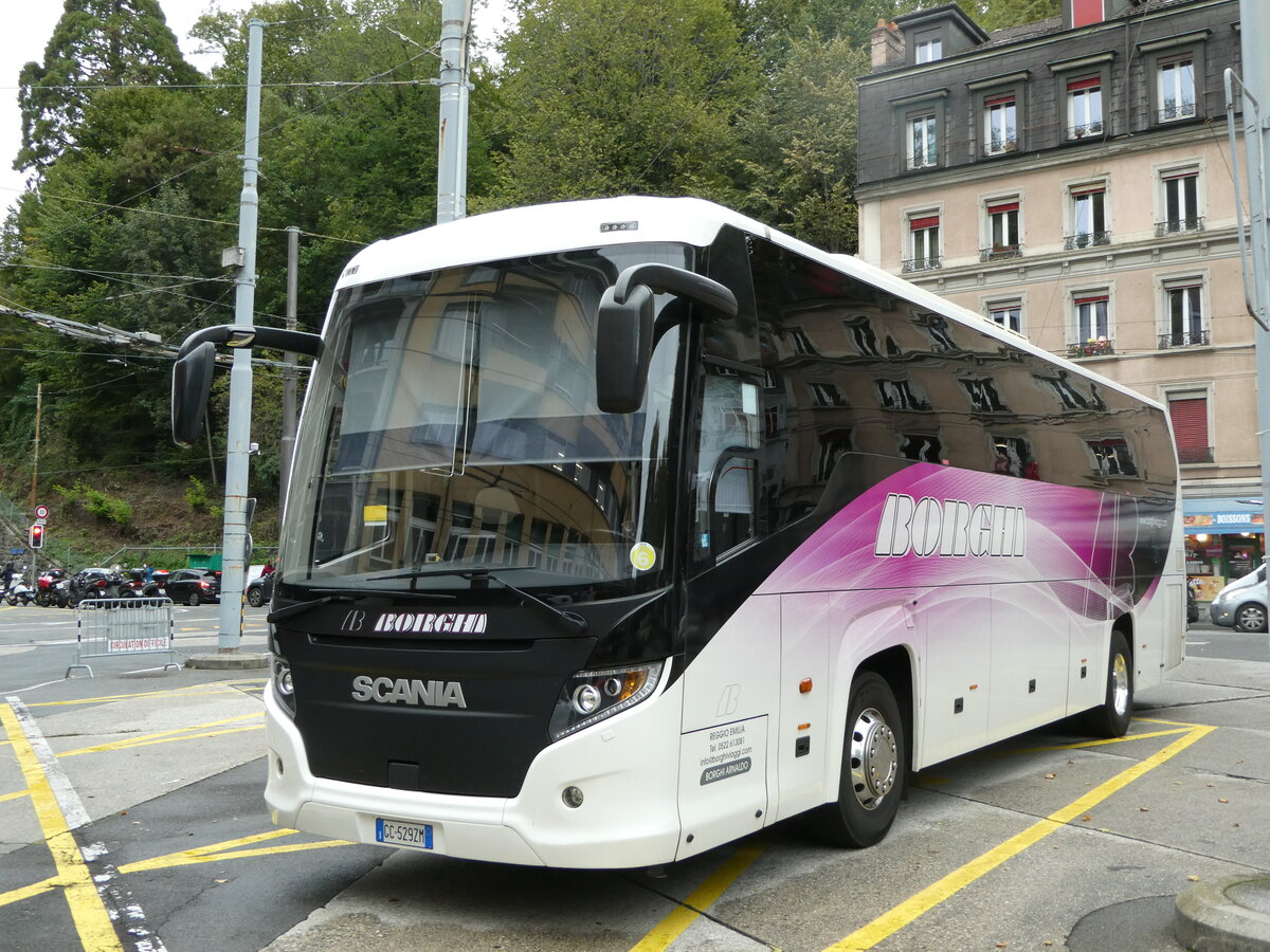 (240'421) - Aus Italien: Borghi, Reggio Emilia - GC-529 ZM - Scania/Higer am 1. Oktober 2022 in Lausanne, Tunnel