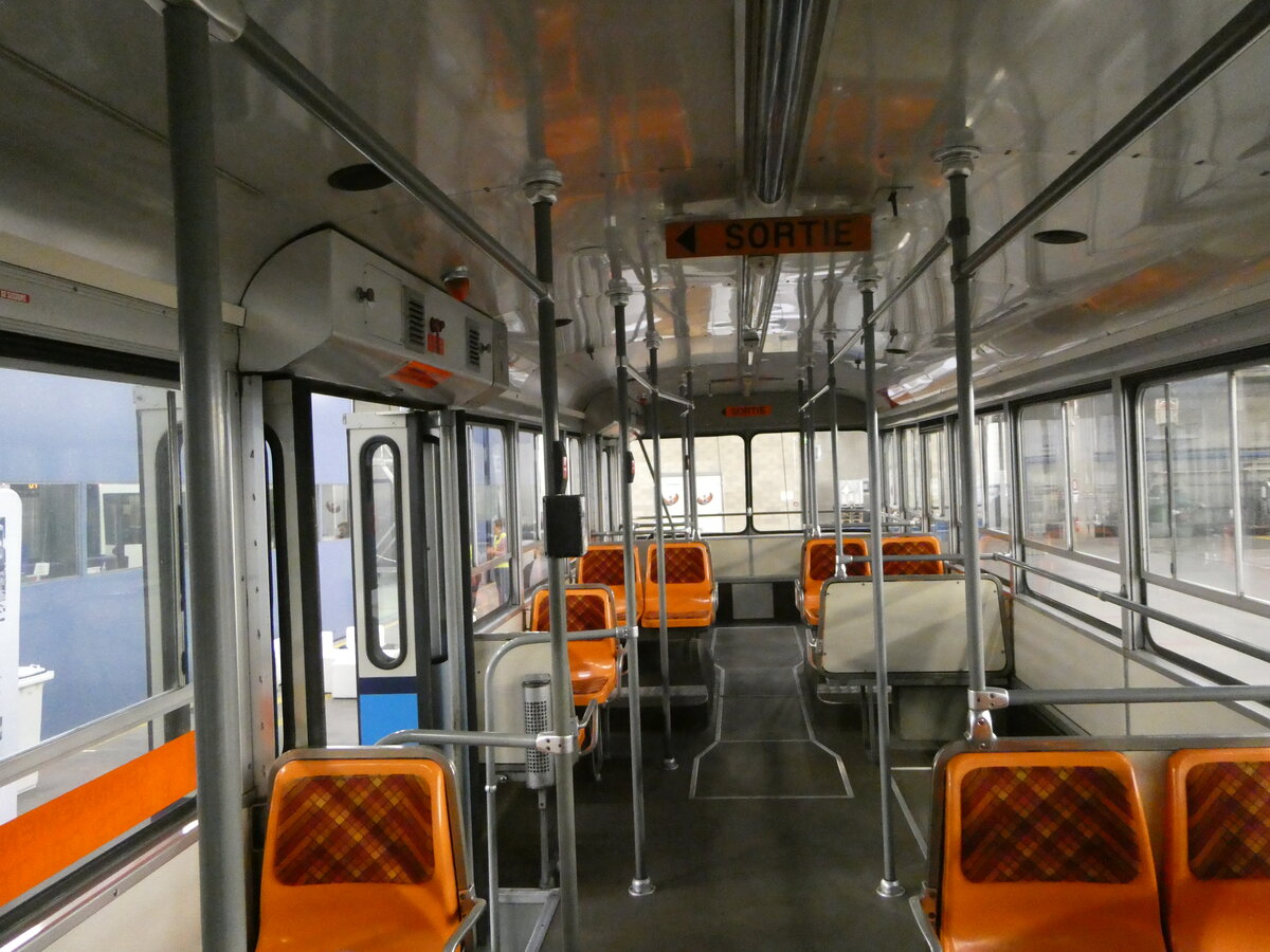 (240'434) - TL Lausanne - Nr. 656 - FBW/Eggli Trolleybus am 1. Oktober 2022 in Lausanne, Dpt Borde (Innenaufnahme)