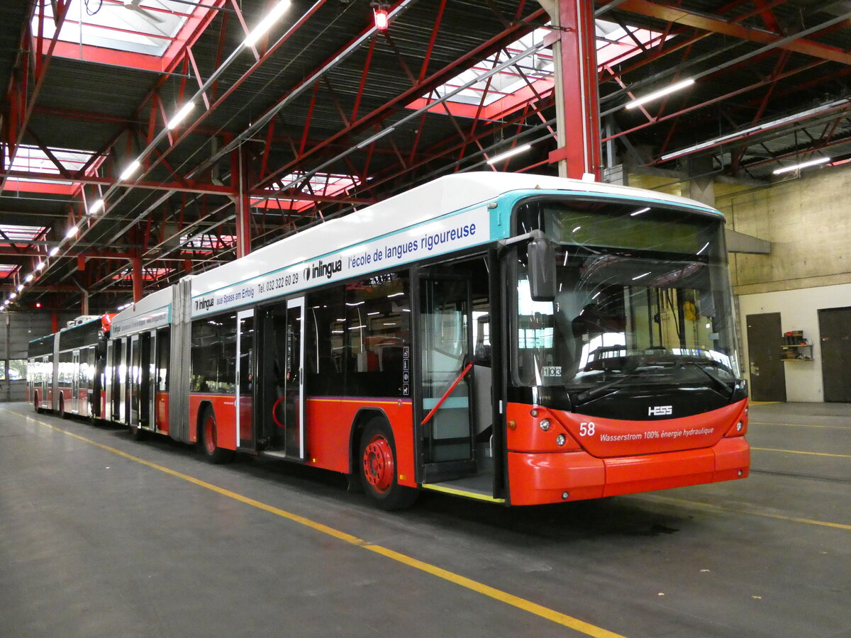 (240'835) - VB Biel - Nr. 58 - Hess/Hess Gelenktrolleybus am 9. Oktober 2022 in Biel, Depot