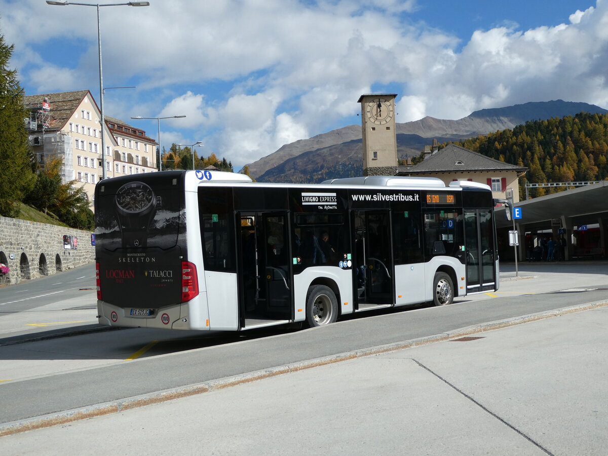 (241'084) - Aus Italien: Silvestri, Livigno - EX-523 JG - Mercedes am 12. Oktober 2022 beim Bahnhof St. Moritz