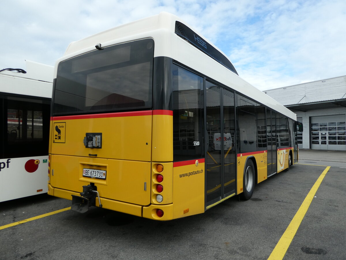 (241'396) - PostAuto Bern - Nr. 10/BE 673'731 - Hess (ex Klopfstein, Laupen Nr. 10) am 15. Oktober 2022 in Kerzers, Interbus
