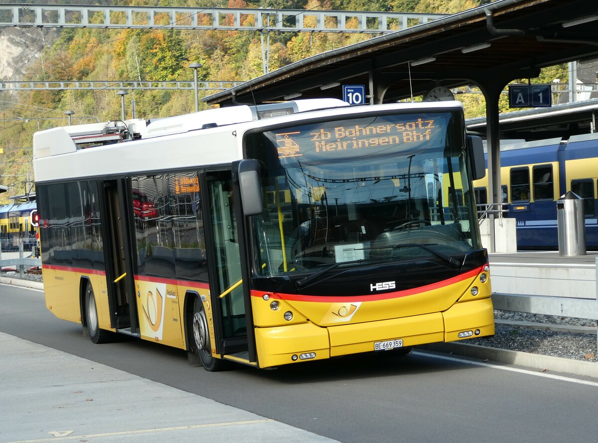 (241'467) - PostAuto Bern - BE 669'359 - Hess (ex Nr. 6; ex Klopfstein, Laupen Nr. 6) am 18. Oktober 2022 beim Bahnhof Interlaken Ost