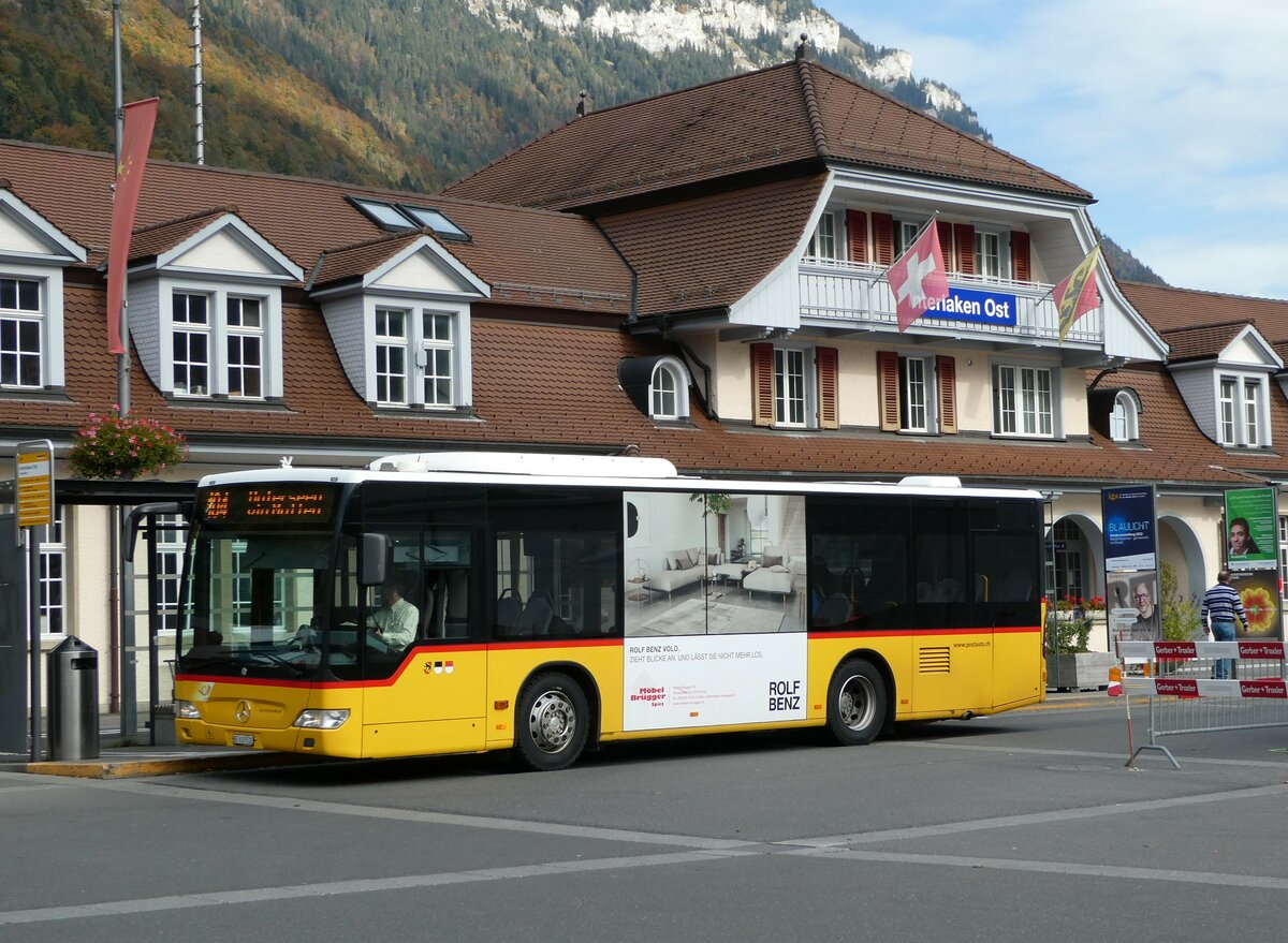 (241'492) - PostAuto Bern - BE 610'532 - Mercedes am 18. Oktober 2022 beim Bahnhof Interlaken Ost
