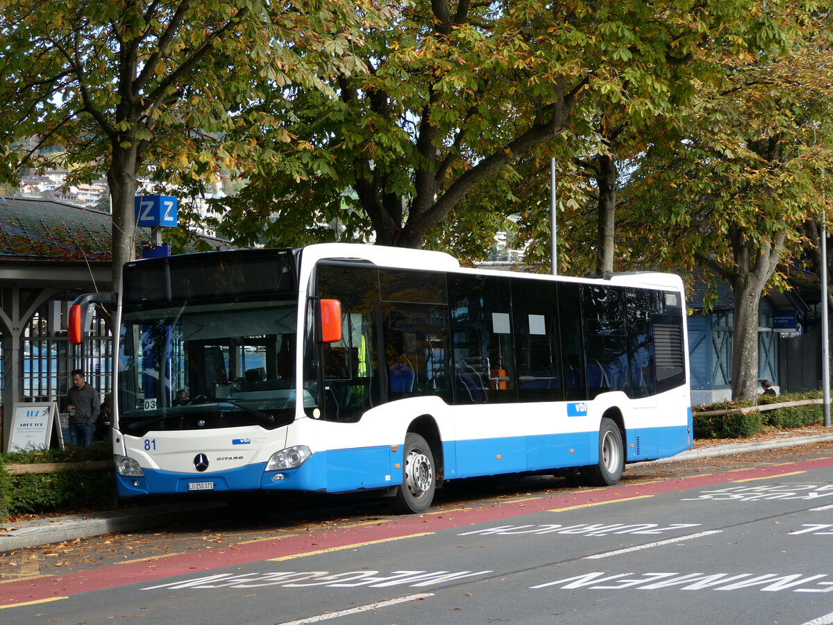 (241'744) - VBL Luzern - Nr. 81/LU 250'371 - Mercedes am 22. Oktober 2022 beim Bahnhof Luzern
