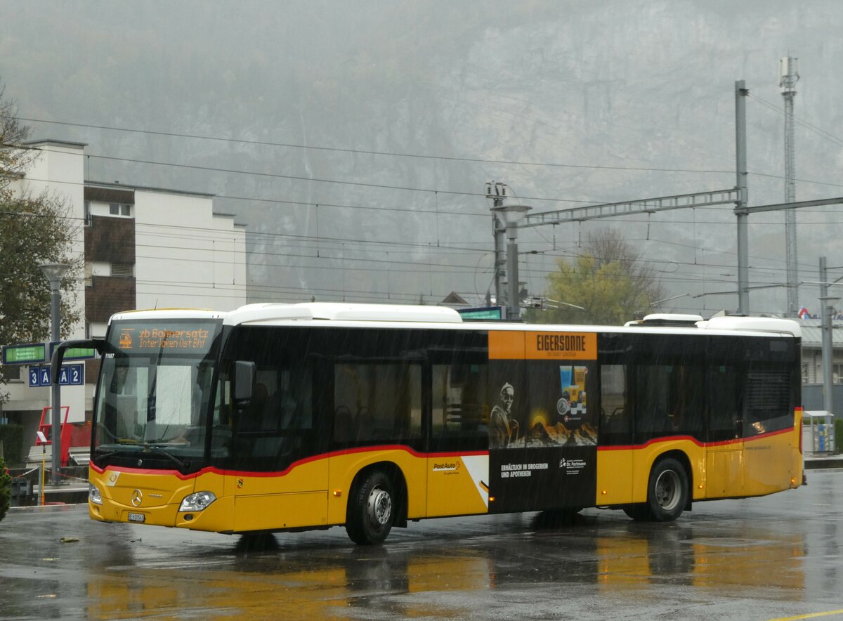 (241'840) - PostAuto Bern - BE 610'543 - Mercedes am 24. Oktober 2022 beim Bahnhof Meiringen