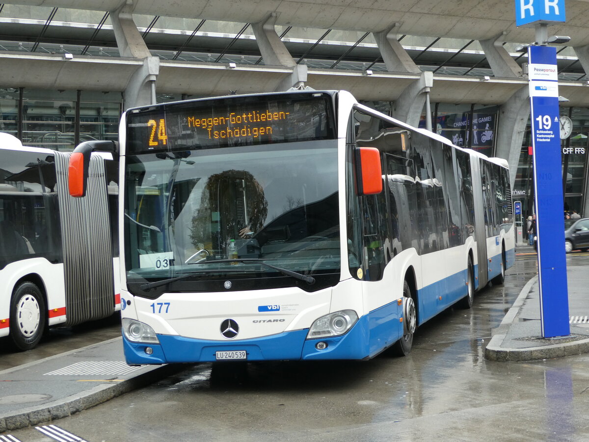 (242'187) - VBL Luzern - Nr. 177/LU 240'539 - Mercedes am 5. November 2022 beim Bahnhof Luzern