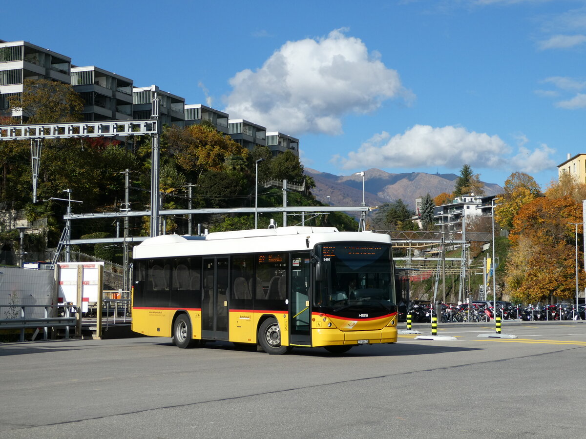 (242'898) - Autopostale, Croglio - TI 19'475 - Scania/Hess am 17. November 2022 beim Bahnhof Lugano