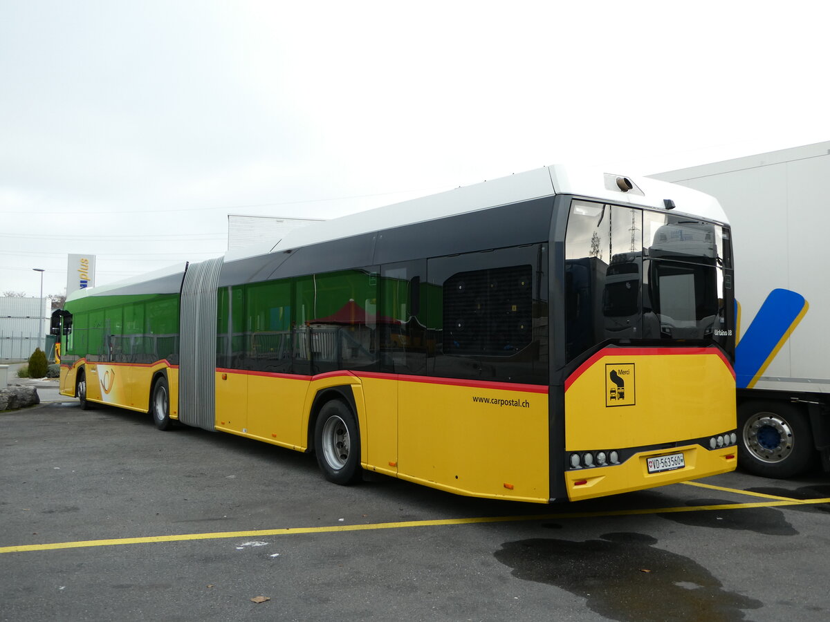 (243'191) - CarPostal Ouest - VD 563'560 - Solaris am 27. November 2022 in Kerzers, Interbus