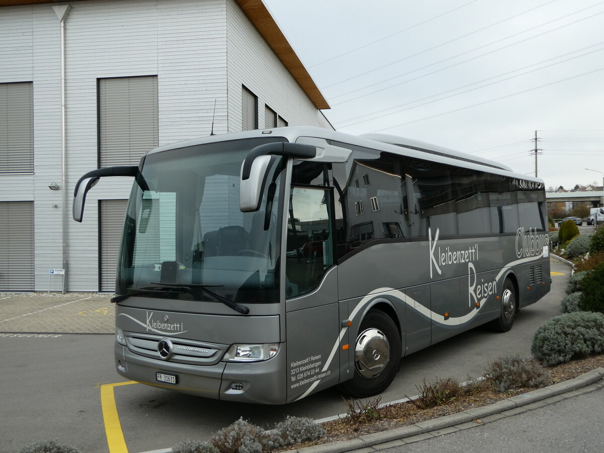 (243'193) - Kleibenzett'l, Kleinbsingen - FR 31'631 - Mercedes am 27. November 2022 in Kerzers, Interbus
