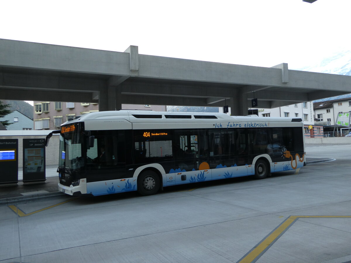 (243'546) - AAGU Altdorf - Nr. 95/UR 9314 - Scania am 7. Dezember 2022 beim Bahnhof Altdorf