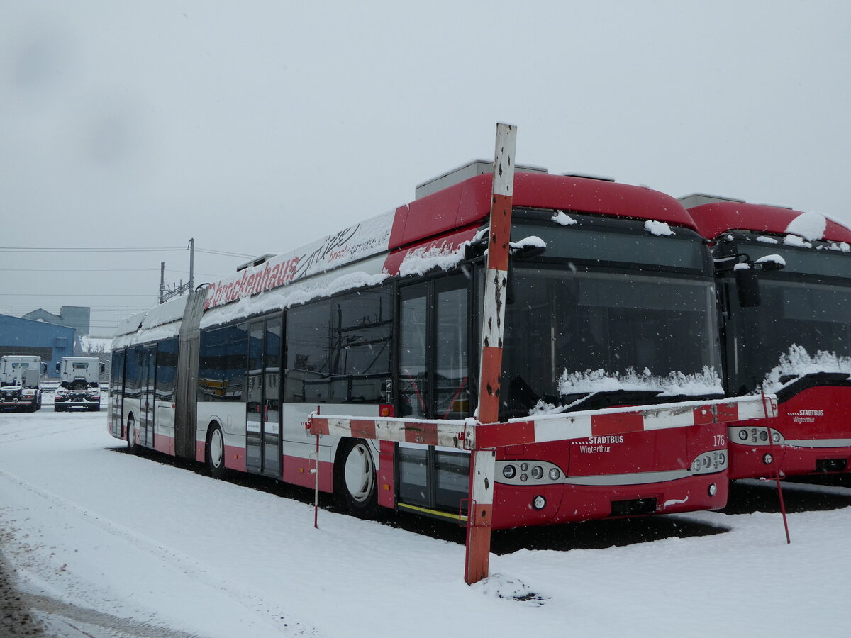 (243'924) - SW Winterthur - Nr. 176 - Solaris Gelenktrolleybus am 16. Dezember 2022 in Wil, Larag