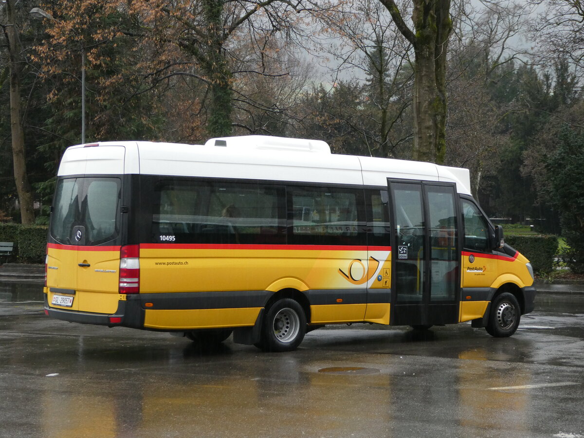 (244'444) - Niederer, Filzbach - Nr. 30/GL 29'057/PID 10'495 - Mercedes (ex PostAuto Ostschweiz) am 3. Januar 2023 beim Bahnhof Glarus