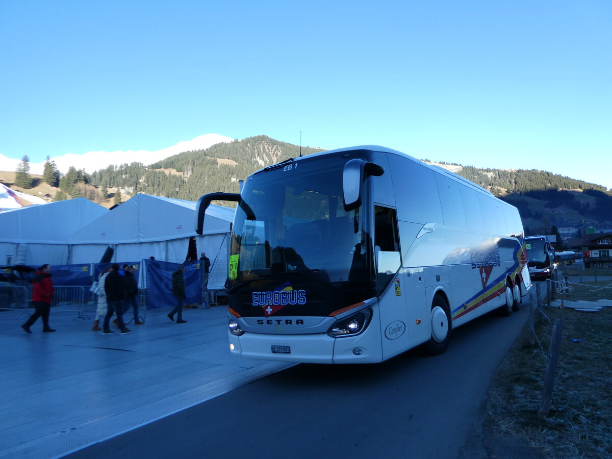 (244'571) - Eurobus, Bern - Nr. 1/BE 379'901 - Setra am 7. Januar 2023 in Adelboden, Weltcup