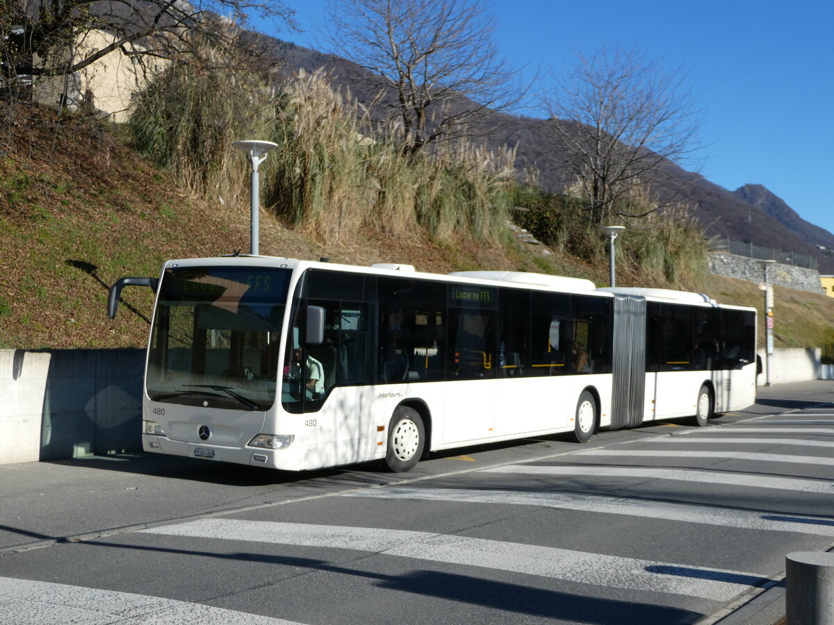 (244'916) - Intertours, Domdidier - Nr. 480/FR 300'480 - Mercedes (ex Nr. 210; ex STI Thun Nr. 134) am 10. Januar 2023 beim Bahnhof Tenero
