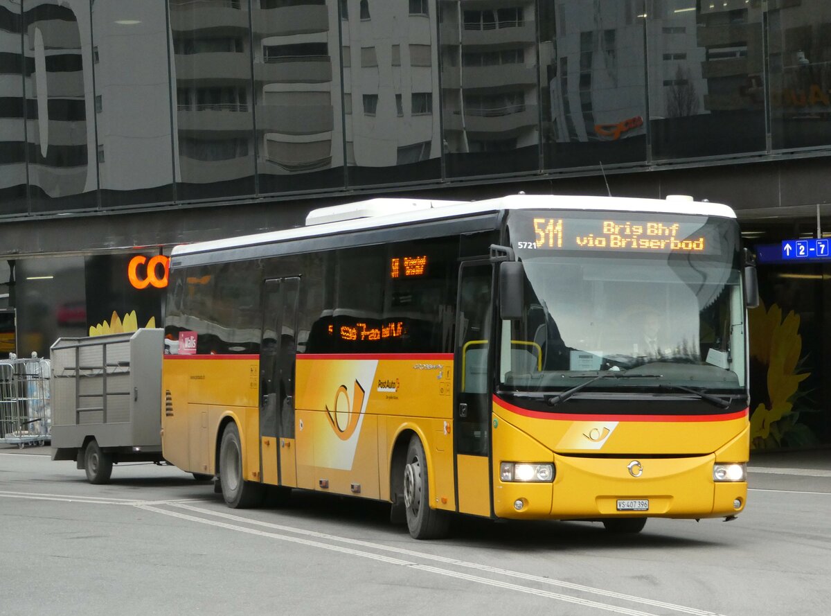 (245'008) - PostAuto Wallis - VS 407'396/PID 5721 - Irisbus am 14. Januar 2023 beim Bahnhof Visp