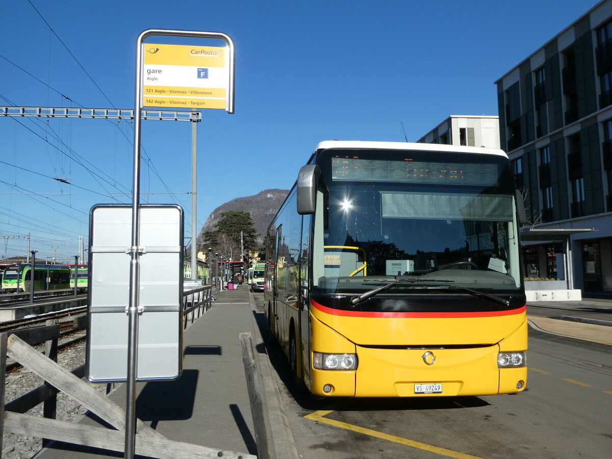 (245'586) - MOB Montreux - Nr. 21/VS 49'249/PID 5162 - Irisbus (ex TPC Aigle Nr. CP24; ex TPC Aigle VD 1085) am 31. Januar 2023 beim Bahnhof Aigle