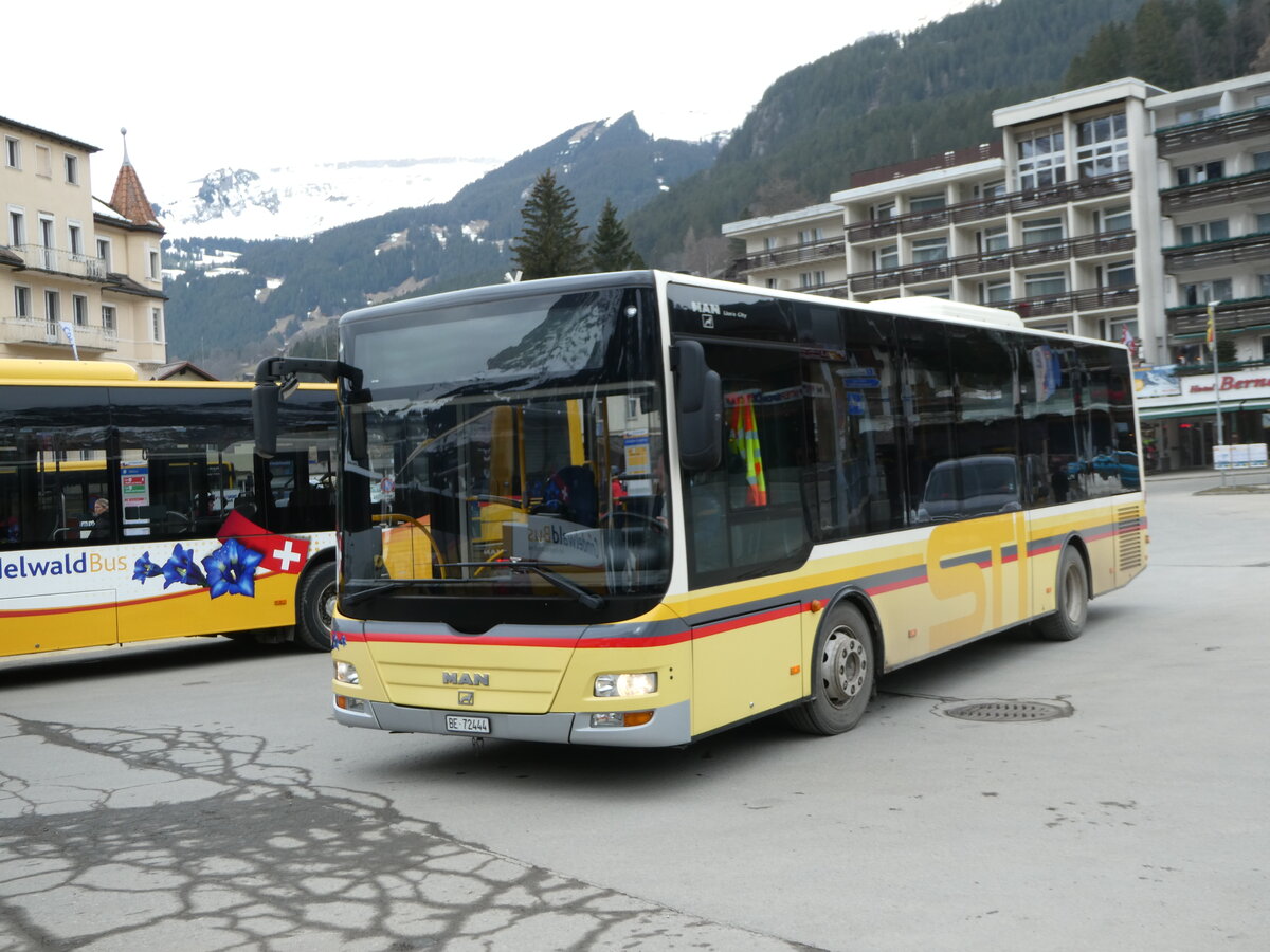 (246'220) - Grindelwaldbus, Grindelwald - Nr. 17/BE 72'444 - MAN/Gppel (ex STI Thun Nr. 133) am 17. Februar 2023 beim Bahnhof Grindelwald