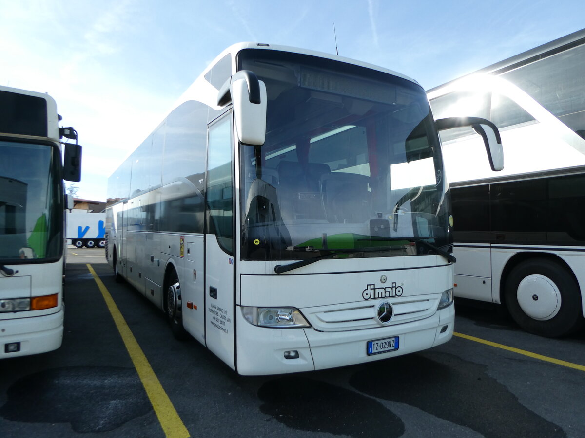 (246'304) - Aus Italien: Dimaio, Calitri - FZ-029 WZ - Mercedes am 18. Februar 2023 in Kerzers, Interbus