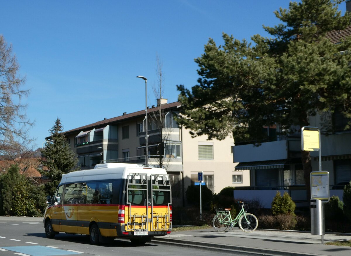 (246'374) - PostAuto Bern - Nr. 221/BE 724'221/PID 10'524 - Mercedes am 21. Februar 2023 in Thun-Lerchenfeld, Waldeck