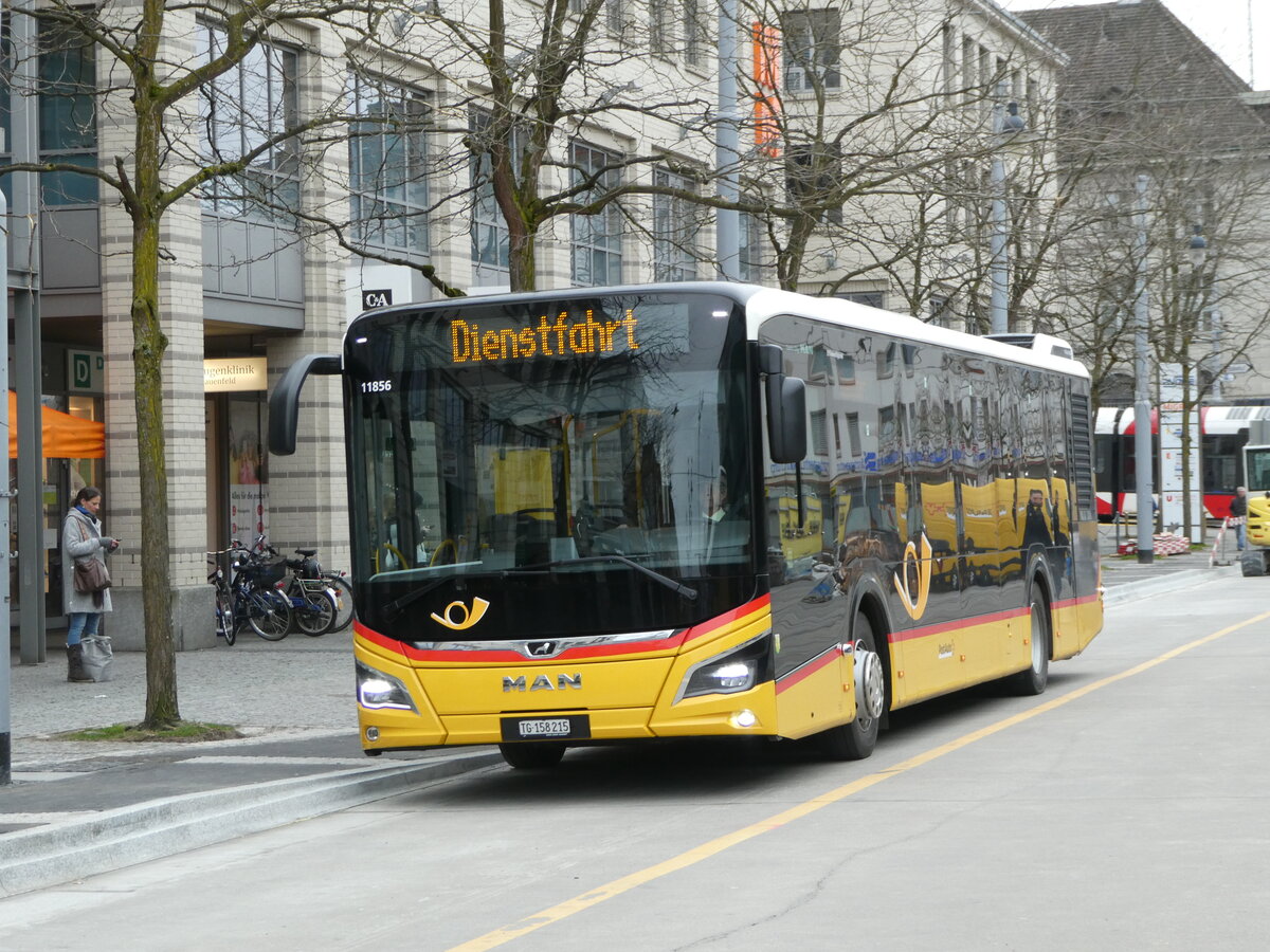 (246'593) - PostAuto Ostschweiz - TG 158'215/PID 11'856 - MAN am 25. Februar 2023 beim Bahnhof Frauenfeld