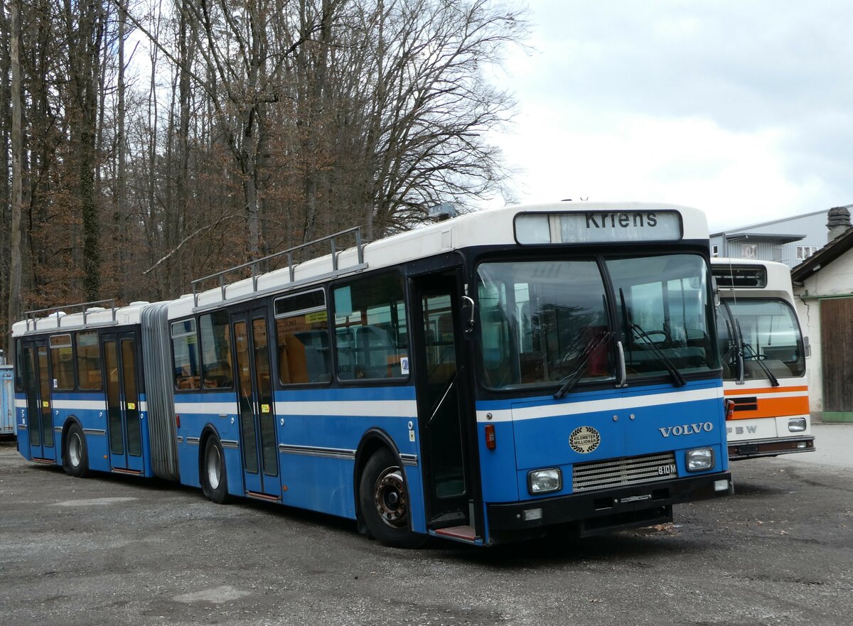 (246'655) - Krauer, Kehrsatz - Volvo/R&J (ex VBL Luzern Nr. 111) am 26. Februar 2023 in Oberburg, Ziegelgut
