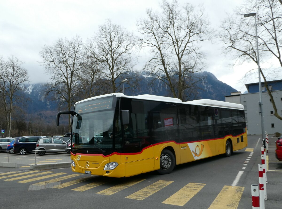 (246'734) - Flck, Brienz - Nr. 5/BE 113'349/PID 10'859 - Mercedes am 27. Februar 2023 beim Bahnhof Interlaken Ost