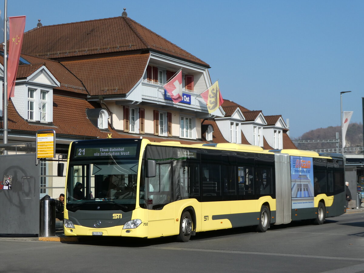 (246'799) - STI Thun - Nr. 702/BE 555'702 - Mercedes am 2. März 2023 beim Bahnhof Interlaken Ost