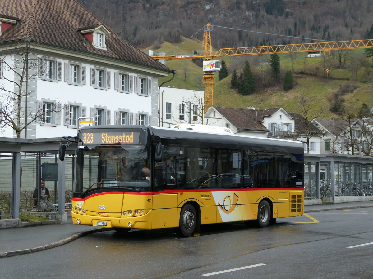 (247'124) - PostAuto Zentralschweiz - Nr. 401/NW 19'589/PID 10'072 - Solaris (ex Nr. 20; ex PostAuto Bern Nr. 14; ex Klopfstein, Laupen Nr. 14) am 10. Mrz 2023 beim Bahnhof Stans