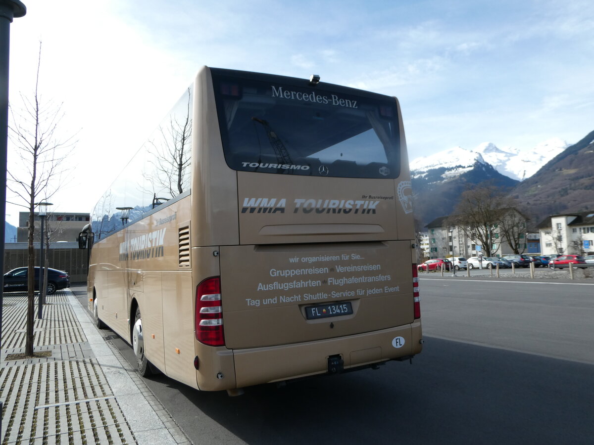 (247'300) - Aus Liechtenstein: Marxer, Mauren - FL 13'415 - Mercedes am 17. Mrz 2023 beim Bahnhof Buchs
