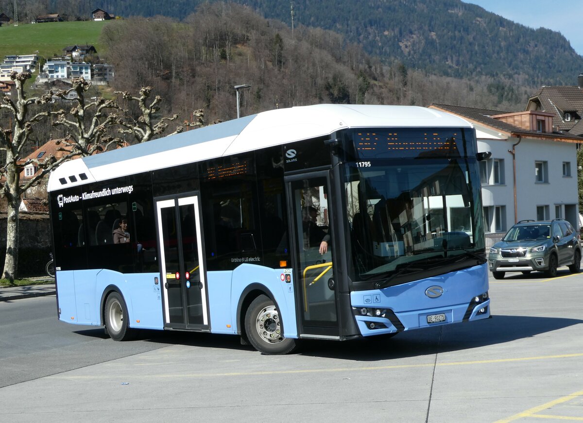 (247'417) - PostAuto Bern - BE 90'275/PID 11'795 - Solaris (ex BE 610'546) am 18. Mrz 2023 beim Bahnhof Sarnen
