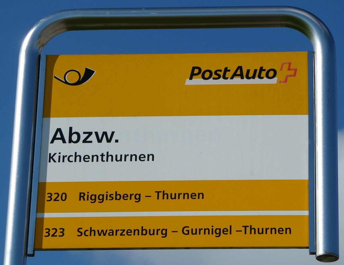 (248'012) - PostAuto-Haltestellenschild - Kirchenthurnen, Abzw. - am 4. April 2023
