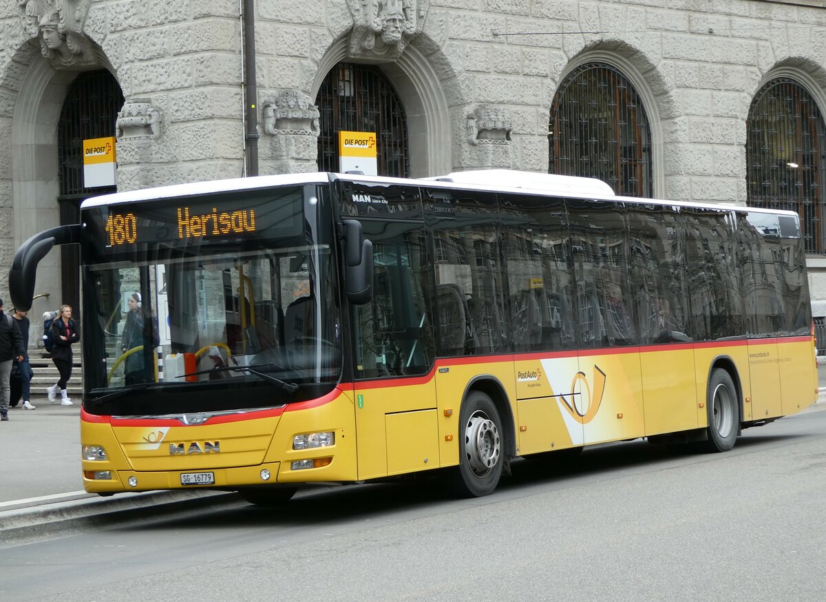 (248'402) - Postautobetriebe Unteres Toggenburg, Ltisburg - SG 16'779/PID 10'437 - MAN am 13. April 2023 beim Bahnhof St. Gallen