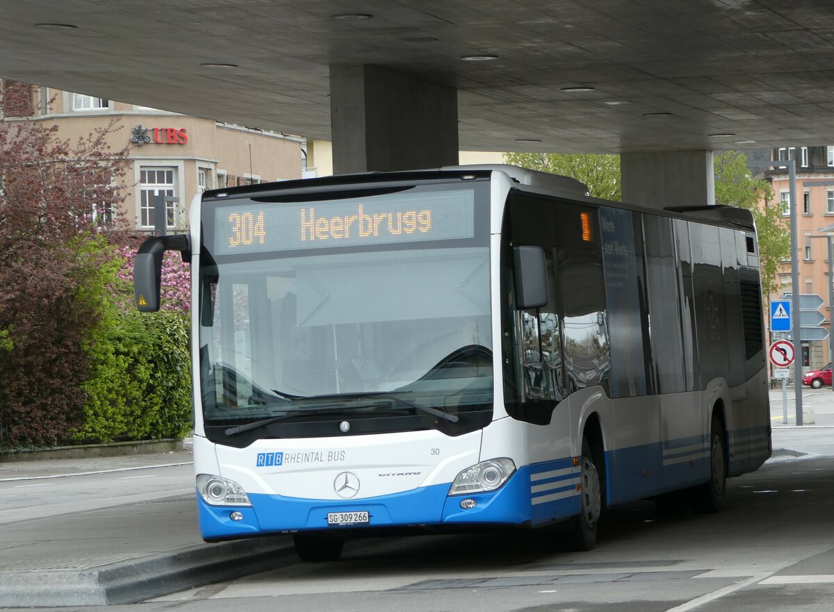 (248'506) - RTB Altsttten - Nr. 30/SG 309'266 - Mercedes am 13. April 2023 beim Bahnhof St. Margrethen