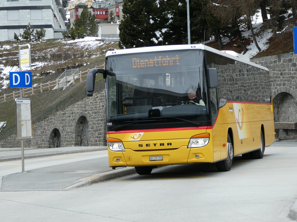 (248'618) - PostAuto Graubnden - GR 179'705/PID 11'305 - Setra am 15. April 2023 beim Bahnhof St. Moritz