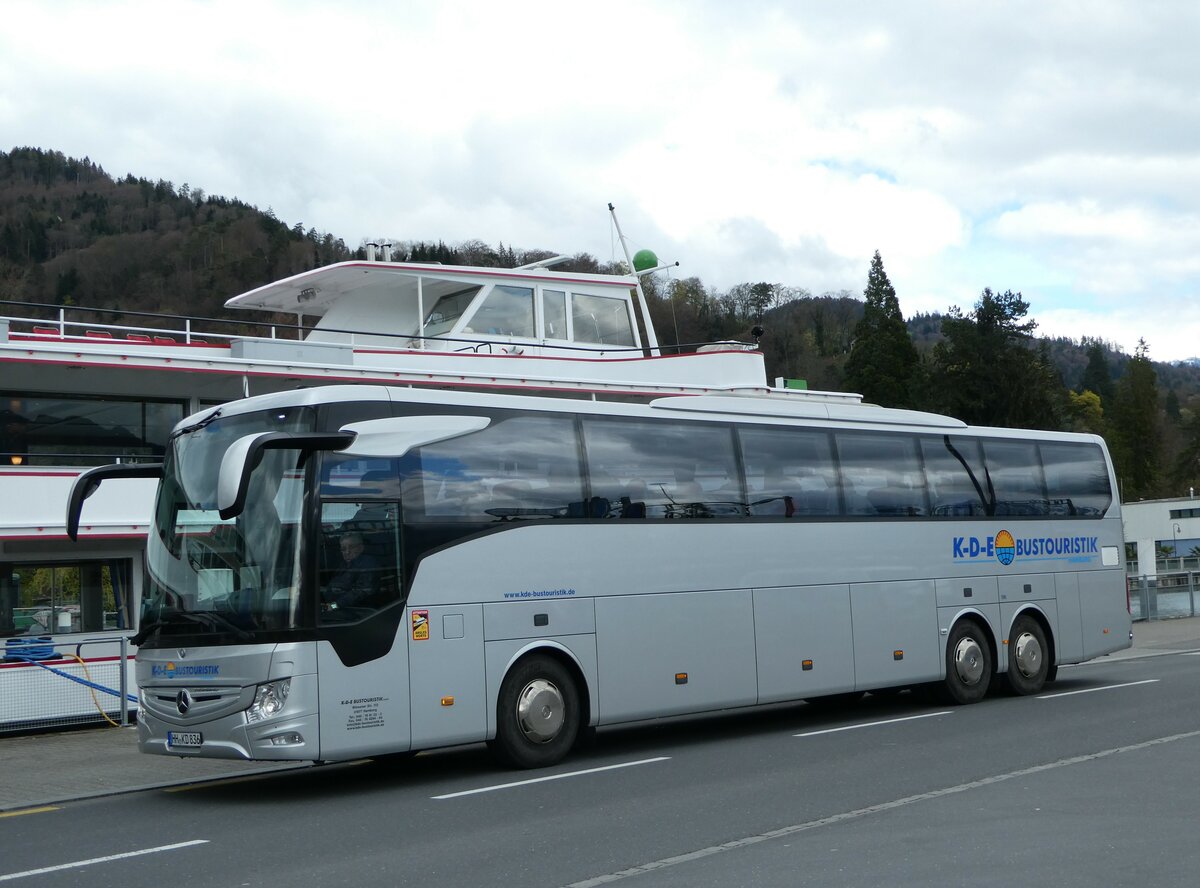 (248'747) - Aus Deutschland: K-D-E Bustouristik, Hamburg - HH-KD 836 - Mercedes am 17. April 2023 bei der Schifflndte Thun