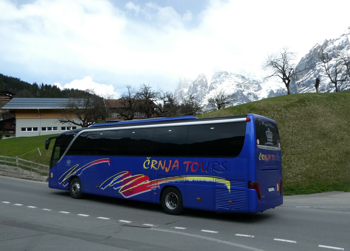 (248'830) - Aus Kroatien: Crnja Tours, Rovinj - PU 7850-A - Setra am 18. April 2023 in Grindelwald, Garage Grindelwaldbus