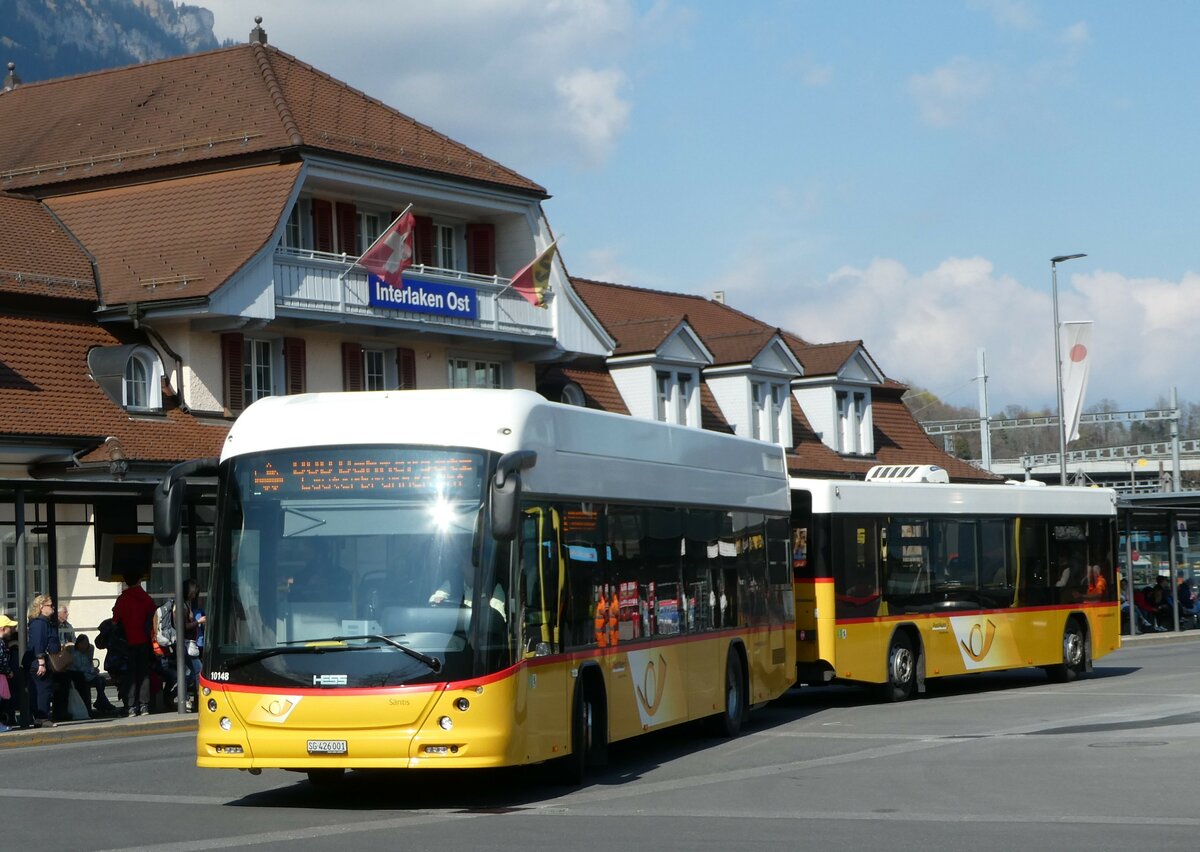 (248'901) - PostAuto Ostschweiz - SG 426'001/PID 10'148 - Hess am 19. April 2023 beim Bahnhof Interlaken Ost