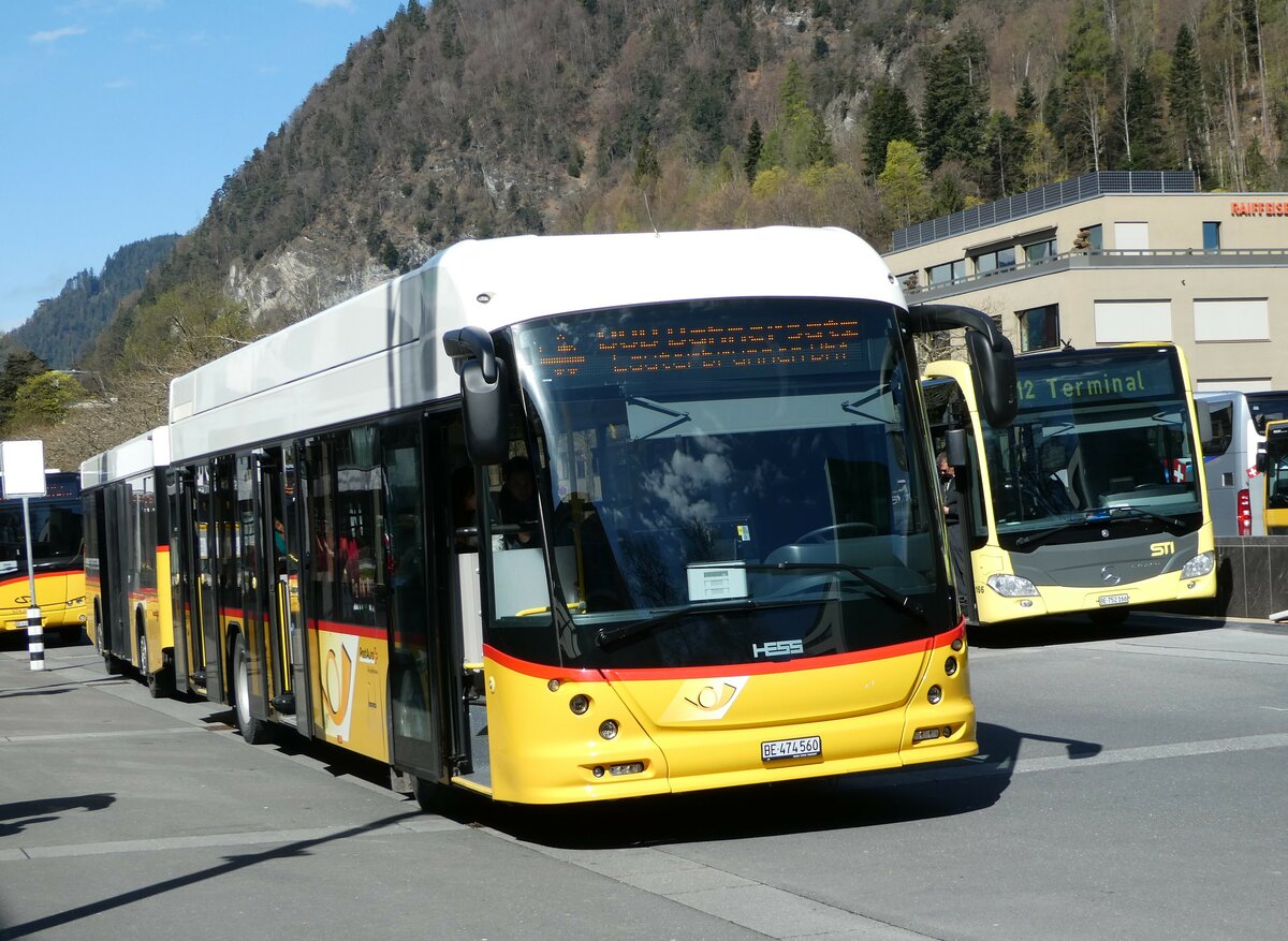 (248'942) - PostAuto Bern - BE 474'560/PID 10'247 - Hess am 21. April 2023 beim Bahnhof Interlaken Ost