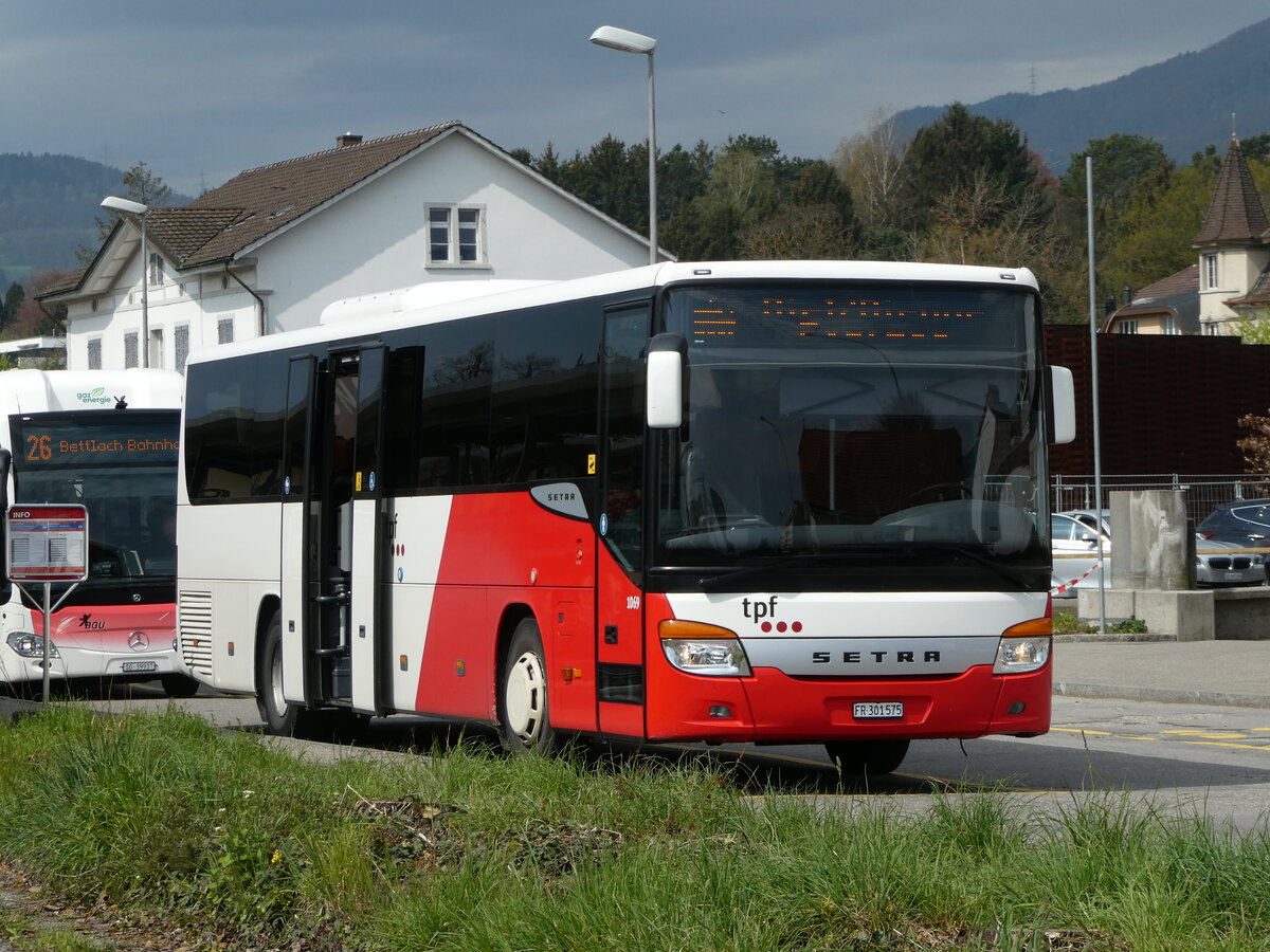 (249'019) - TPF Fribourg - Nr. 1069/FR 301'575 - Setra (ex CJ Tramelan Nr. 122) am 22. April 2023 beim Bahnhof Grenchen Sd