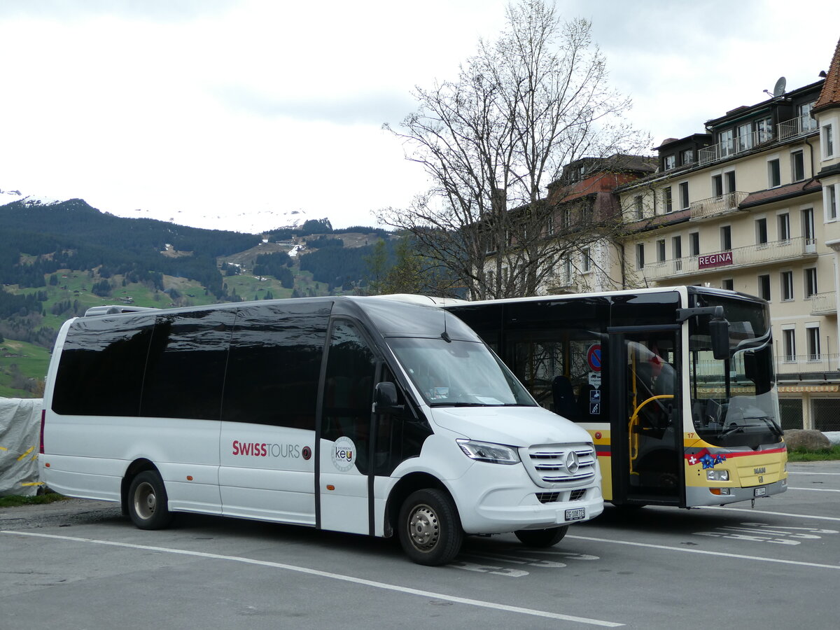 (249'225) - Keytours, Genve - ZG 108'723 - Mercedes am 28. April 2023 beim Bahnhof Grindelwald