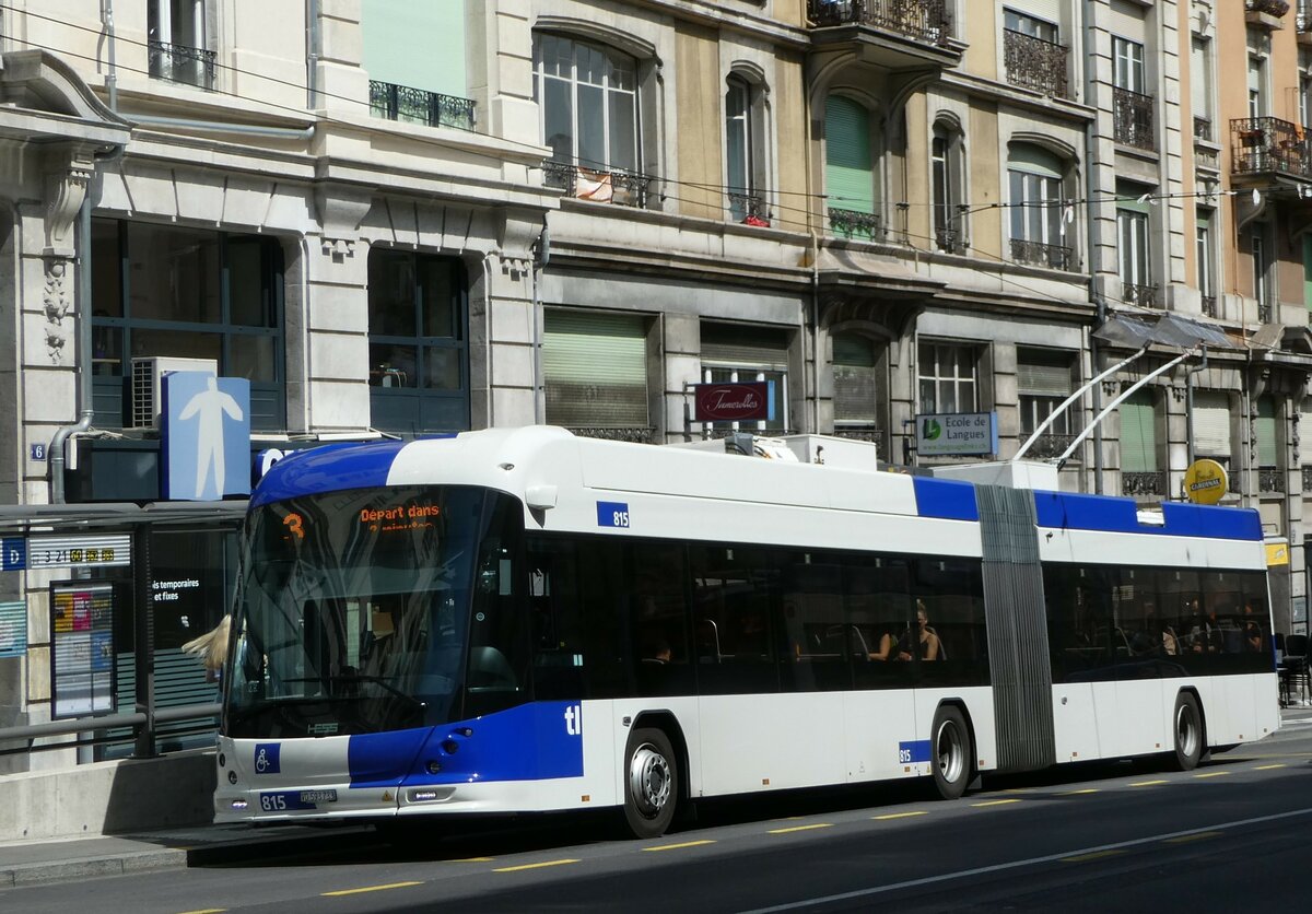 (249'678) - TL Lausanne - Nr. 815/VD 593'733 - Hess/Hess Gelenktrolleybus am 5. Mai 2023 beim Bahnhof Lausanne