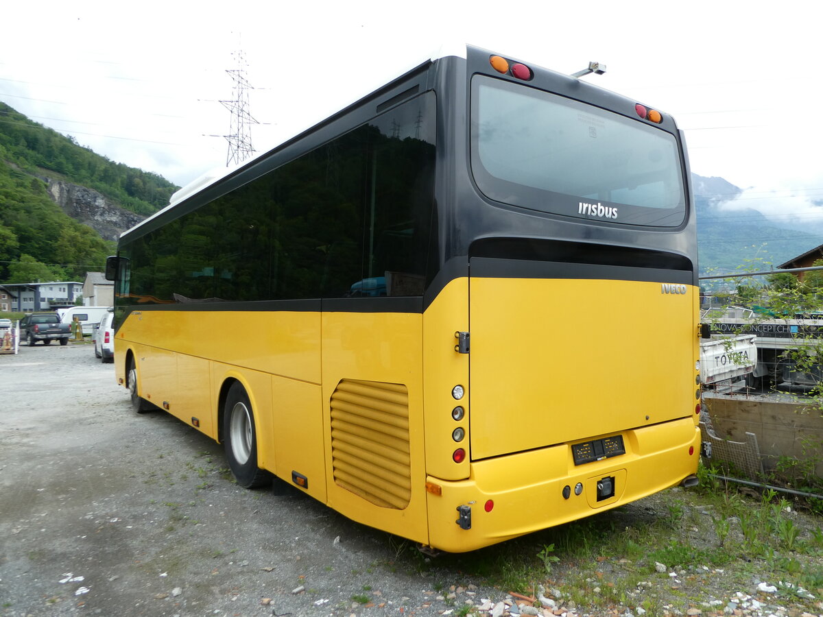 (249'997) - PostAuto Wallis - Nr. 22/PID 5040 - Irisbus am 13. Mai 2023 in Massongex, Rte. Du Chablais