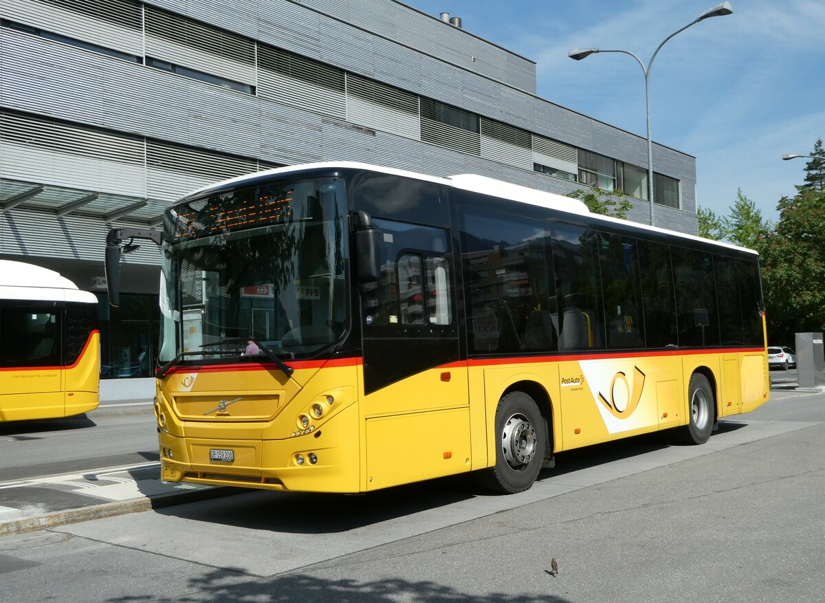 (250'751) - PostAuto Graubnden - GR 159'208/PID 10'466 - Volvo am 30. Mai 2023 beim Bahnhof Landquart
