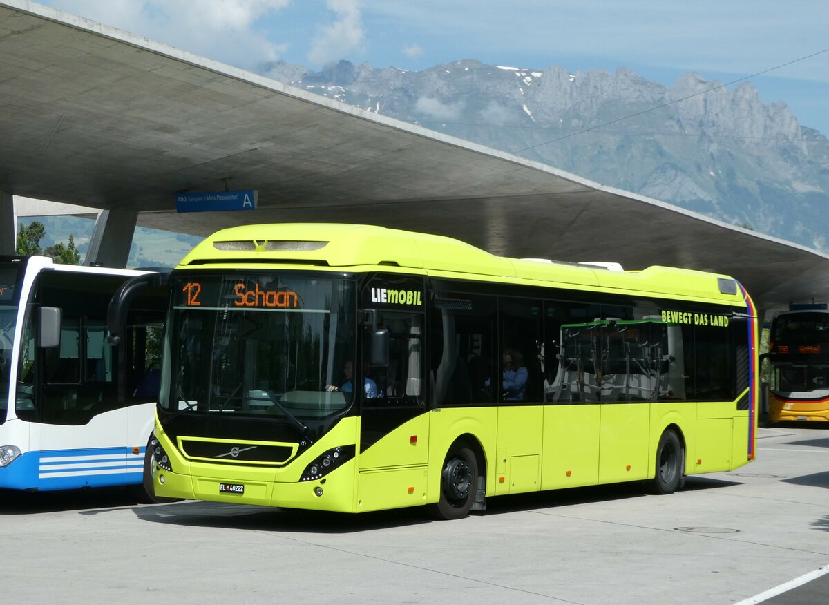 (250'768) - Aus Liechtenstein: BOS PS Anstalt, Vaduz - Nr. 555/FL 40'222 - Volvo (ex PLA Vaduz Nr. 90/PID 11'131) am 30. Mai 2023 beim Bahnhof Buchs